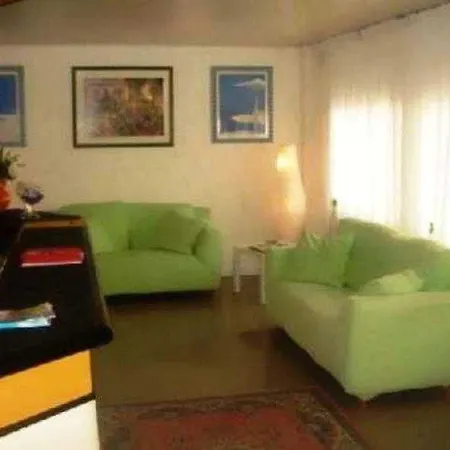Rubino Hotel 2*